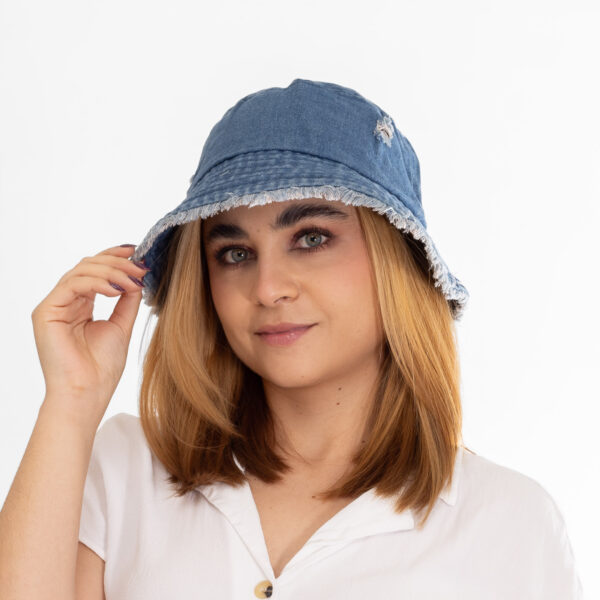 GORRO DE TELA DE JEANS