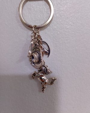 LLAVERO CON DIJES DE VAQUERO$95