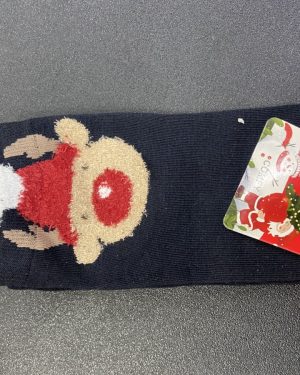 CALCETINES NEGROS CON POMPÓN BLANCO CON RENO EN 3D $45