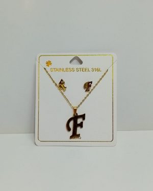 COLLAR DE LETRA F CON ARETES $120