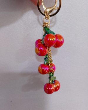 LLAVERO CEREZA CASCADA $180