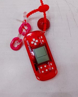 LLAVERO CON VIDEO JUEGO ROJO $145