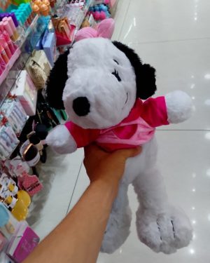 PELUCHE SNOOPY SUETER ROSA $380