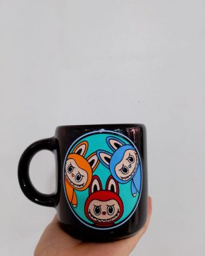 TAZA NEGRA  3 LABUBUS $245