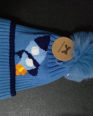 GORROS CON BOLITAS NIÑOS