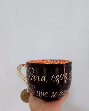 TAZOTA PARA ESOS AMIGOS QUE SE CONVIERTEN EN FAMILIA CON DISEÑO ARTILUGIOS $280