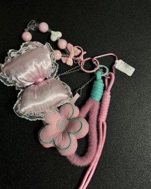 LLAVERO DE MOÑO Y FLOR$199