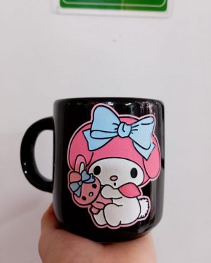 TAZA IRIDISENTE KUROMI DE 750 ML $299