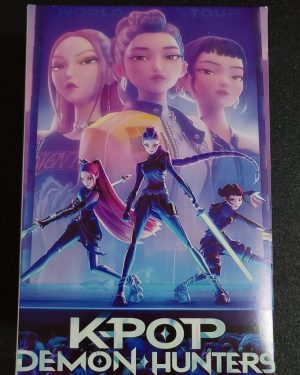 CAJA SORPRESA GERRERAS K-POP $199