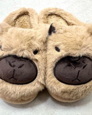 PANTUFLAS DE CAPIBARA CAFE CLARO CON NARIZ Y OREJAS CAFE OSCURO $399
