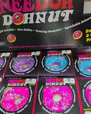 SQUICHY E DONA NEE DOH DOHNUT $95