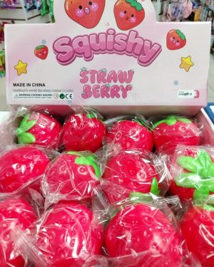 SQUISHY DE ESPONJA EN FORMA DE FRESA $65